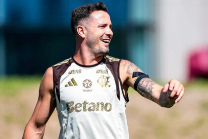 Imagem da noticia Saúl e Cebolinha podem reforçar o Flamengo contra o Medellín (COL)