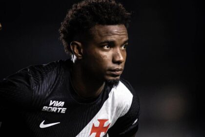 Imagem da noticia Thiago Mendes, do Vasco, dispara contra jogador do Corinthians: "Desleal"