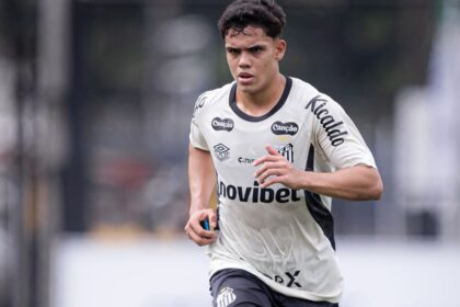 Imagem da noticia Com Gustavinho de volta, Cuca tem nova alternativa no meio-campo do Santos