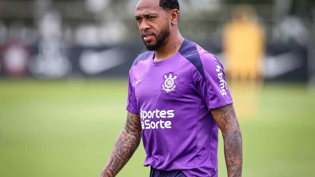 Imagem da noticia Corinthians sofre transfer ban por dívida na contratação de José Martínez