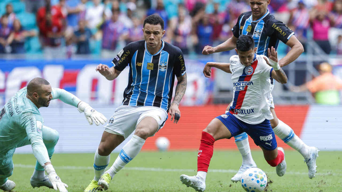 Imagem da noticia Em jogo tenso, Bahia e Grêmio ficam no empate pelo Brasileirão
