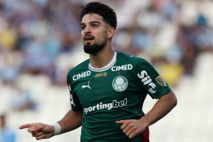 Imagem da noticia Flaco López se torna o terceiro maior artilheiro do Palmeiras no século