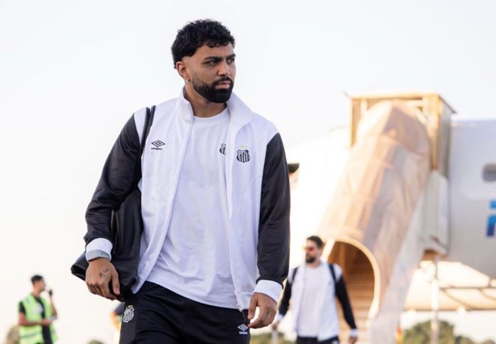 Imagem da noticia Gabigol usa as redes para lamentar tropeço do Santos e justifica ida ao vestiário