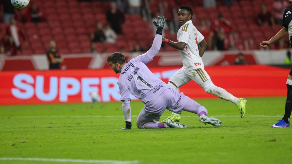 Imagem da noticia Internacional goleia Vasco no Beira-Rio