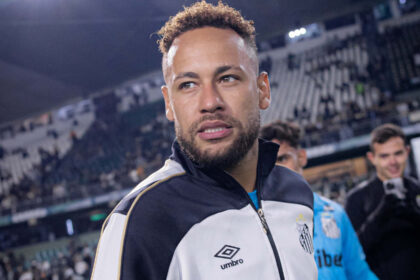 Imagem da noticia Neymar chega a 16 participações em gols em 18 jogos e aumenta sonho da Copa