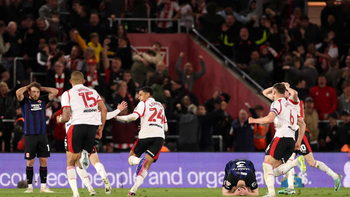 Imagem da noticia Southampton é expulso dos playoffs da Championship após caso de espionagem