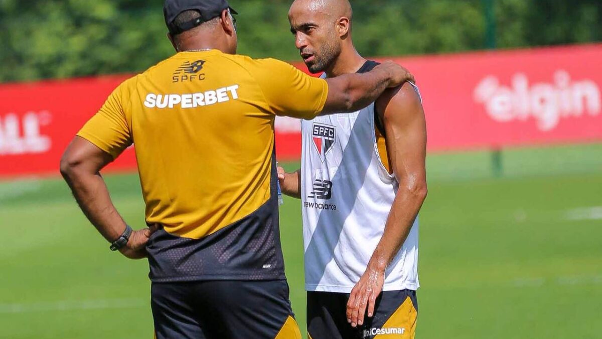 Imagem da noticia Treino do São Paulo tem Lucas liberado para voltar e Marcos Antônio no campo