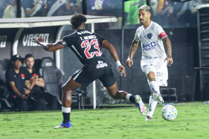 Imagem da noticia Vasco só empata com Paysandu, mas avança às oitavas da Copa do Brasil