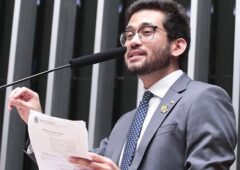 Kataguiri promete renunciar caso Renan Santos termine eleição com 3%