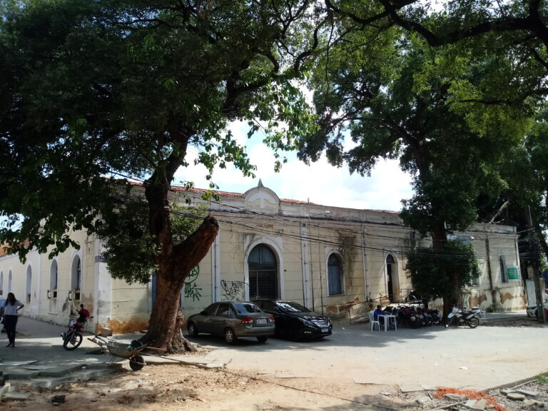 Fachada do prédio histórico da antiga Companhia Editorial do Piauí (Comepi), em Teresina.